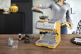 Pákový kávovar De'Longhi EC9155 YE 

 obrázok produktu 11 z 13