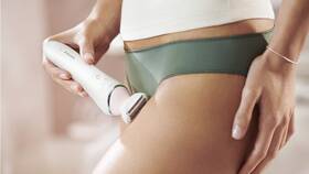 Epilátor Philips BRE710/00 biely

 obrázok produktu 3 z 9