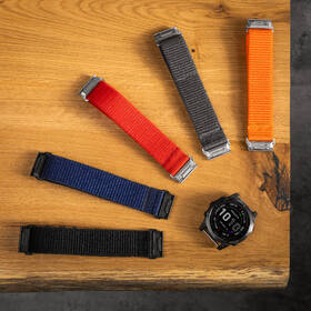 Remienok FIXED Nylon Sporty Strap na Garmin QuickFit 26mm oranžový

 obrázok produktu 2 z 2
