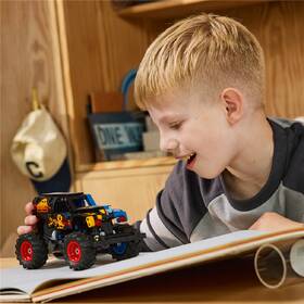 Stavebnica LEGO® Technic 42219 Monster Jam™ Grave Digger™ Oheň a led 

 obrázok produktu 6 z 8