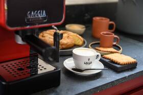 Pákový kávovar Gaggia Espresso Evolution červený

 obrázok produktu 3 z 6