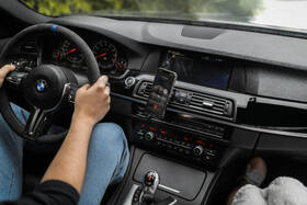 Bluetooth audio prijímač FIXED Signal Alu so zabudovaným mikrofónom sivý

 obrázok produktu 7 z 9