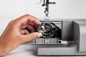 Šijací stroj Veritas Power Stitch PRO červený

 obrázok produktu 23 z 31