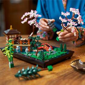Stavebnica LEGO® Icons 10315 Tichá zahrada 

 obrázok produktu 2 z 8