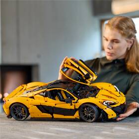Stavebnica LEGO® Technic 42172 McLaren P1™ 

 obrázok produktu 3 z 8