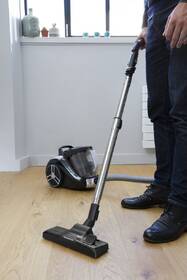 Podlahový vysávač Rowenta RO4825EA Compact Power Cyclonic 

 obrázok produktu 9 z 21