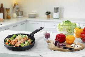 Panvica grilovacia Tefal E2294074, 26 cm čierna

 obrázok produktu 8 z 9