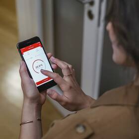 Bezdrôtová termohlavica Hama SMART set pre reguláciu vykurovania, centrála + 2x hlavica 

 obrázok produktu 5 z 9