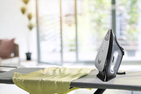 Žehlička Braun SI3055BK čierna

 obrázok produktu 3 z 4