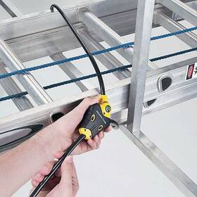 Zámok Master Lock Python 8420EURD 

 obrázok produktu 2 z 2