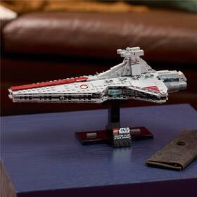 Stavebnica LEGO® Star Wars™ 75441 Útočný křižník třídy Venator 

 obrázok produktu 4 z 9
