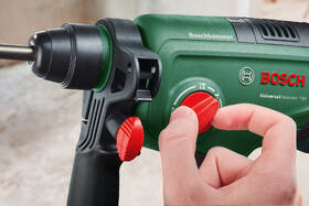 Kladivo Bosch UniversalHammer 18V (s batériou) 

 obrázok produktu 2 z 9
