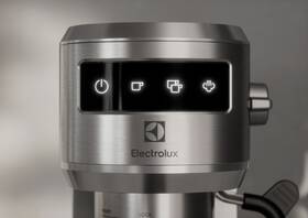 Pákový kávovar Electrolux E6EC1-6ST 

 obrázok produktu 4 z 17
