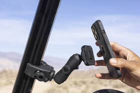 Držiak na mobil Peak Design Motorcycle Ball Locking Adapter čierny

 obrázok produktu 11 z 11
