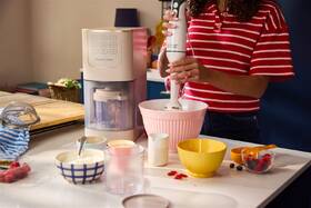 Zmrzlinovač RUSSELL HOBBS Chilluxe 28750-56 béžová

 obrázok produktu 11 z 23