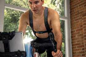 Hrudníkový pás Garmin HRM 200 M-XL čierny

 obrázok produktu 8 z 12