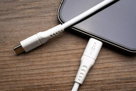 Kábel FIXED Liquid silicone USB-C/USB-C s podporou PD, 60W, 1,2m biely

 obrázok produktu 6 z 7