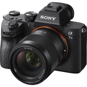 Objektív Sony FE 35 mm f/1.8 čierny

 obrázok produktu 3 z 3