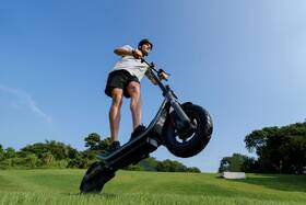 Elektrická kolobežka Xiaomi Scooter 6 čierna/sivá

 obrázok produktu 12 z 13