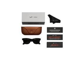 Inteligentné okuliare Meta Ray-Ban Wayfarer - Matte, Polarized Gradient Graphite (Large) čierne

 obrázok produktu 6 z 6