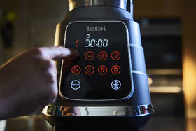 Stolný mixér Tefal BL985A31 High Speed Ultrablend Boost strieborný

 obrázok produktu 20 z 21