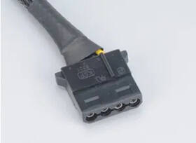 Kábel AKASA 4P Molex, 30cm čierny

 obrázok produktu 1 z 2