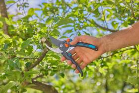 Nožnice záhradné Gardena PremiumCut Pro Flex 

 obrázok produktu 1 z 2