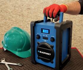 Rádioprijímač Blaupunkt PP30BT JOBSITE čierny/modrý

 obrázok produktu 4 z 7