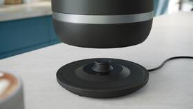 Rýchlovarná kanvica Philips HD9396/90 čierna

 obrázok produktu 3 z 11