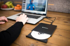 Externá Blu-ray napaľovačka Verbatim Slimline Ultra HD 4K USB-C čierna

 obrázok produktu 5 z 7