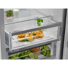 Chladnička s mrazničkou Electrolux LNC7ME32X3 sivá

 obrázok produktu 5 z 11