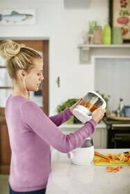 Parný varič + mixér Philips SCF885/01 biely

 obrázok produktu 5 z 10