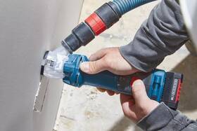 Fréza horná Bosch Professional GCU 18V-30 (bez batérie) 

 obrázok produktu 6 z 6