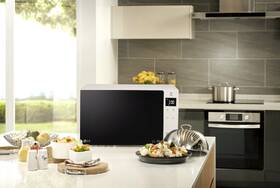Mikrovlnná rúra LG MS23NECBW biela

 obrázok produktu 8 z 24