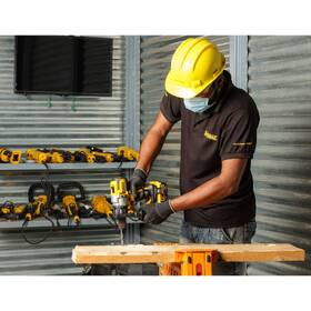 Aku vŕtačka Dewalt DCD996NT-XJ (bez batérie) 

 obrázok produktu 3 z 8