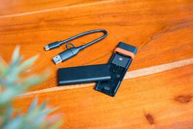 Externý rámček Verbatim Store 'n' Go M.2 NVMe SSD Enclosure Kit, 10 Gbps, USB-C/A čierny

 obrázok produktu 17 z 18