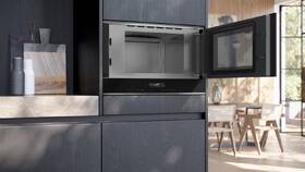 Mikrovlnná rúra Siemens BF722R1B1 čierna

 obrázok produktu 3 z 8