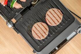 Gril Remoska R304001 sivý

 obrázok produktu 7 z 11