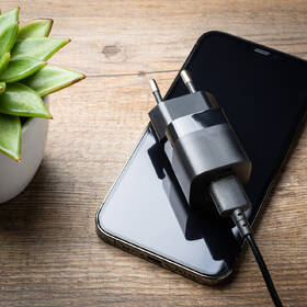 Nabíjačka do siete FIXED Mini s USB-C PD/USB QC 3.0, 20W čierna

 obrázok produktu 4 z 5