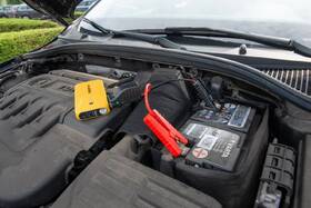 Nabíjačka/Štartovací box POWERPLUS POWX4251 

 obrázok produktu 9 z 13