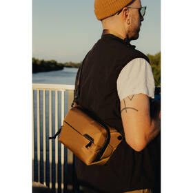 Brašna Peak Design Everyday Sling 3L (v2) Coyote 

 obrázok produktu 10 z 10