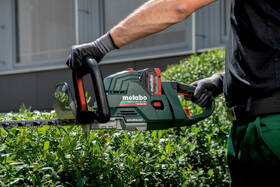 Nožnice na živý plot Metabo HS 18 LTX BL 55 (bez batérie) 601722850 

 obrázok produktu 3 z 13