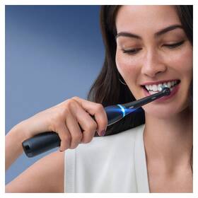 Zubná kefka Oral-B Black Onyx 

 obrázok produktu 2 z 9
