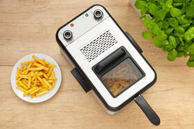 Fritéza Sencor SFR 7200SS 

 obrázok produktu 9 z 20