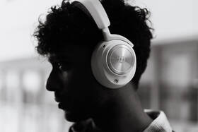 Headset SteelSeries Arctis Nova Pro Wireless biely

 obrázok produktu 14 z 19