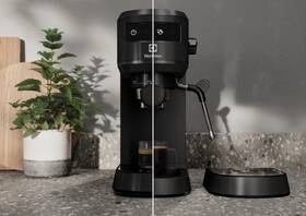 Pákový kávovar Electrolux E6EC1-6BST 

 obrázok produktu 5 z 17