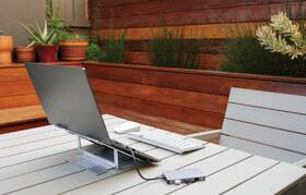 Stojanček KENSINGTON Easy Riser™ Aluminium na notebook a tablet strieborná

 obrázok produktu 7 z 8