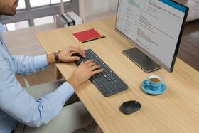 Klávesnica s myšou Logitech MK235, CZ sivá

 obrázok produktu 6 z 8