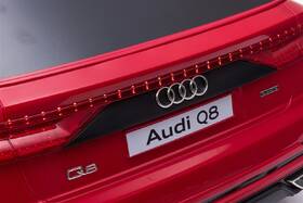 Elektrické autíčko ELJET® Audi Q8 červená 

 obrázok produktu 5 z 5