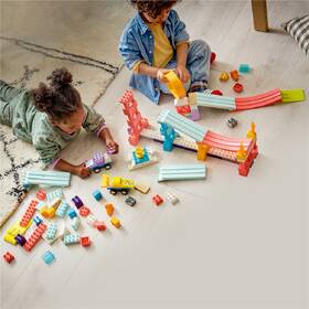 Stavebnica LEGO® DUPLO® 10478 Kreatívne rampy s vozidlami 3 v 1 

 obrázok produktu 7 z 8